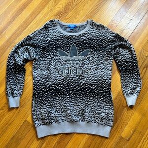 Adidas Womens oversized Black and Gray Patterned Crewneck Sweater
